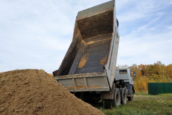 Topsoil Delivery in Cape Coral