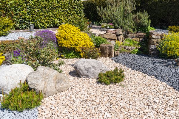 Decorative Gravel Installation in Cape Coral