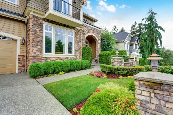 Residential Landscaping in Cape Coral