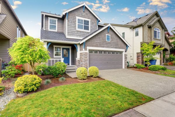 Curb Appeal Landscaping in Cape Coral