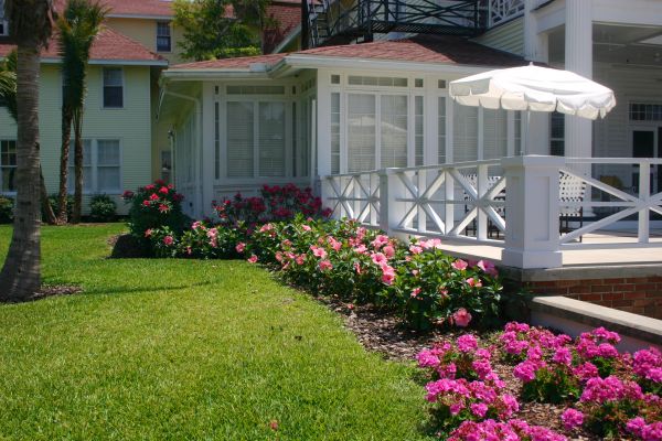 Deck Landscaping Service in Cape Coral